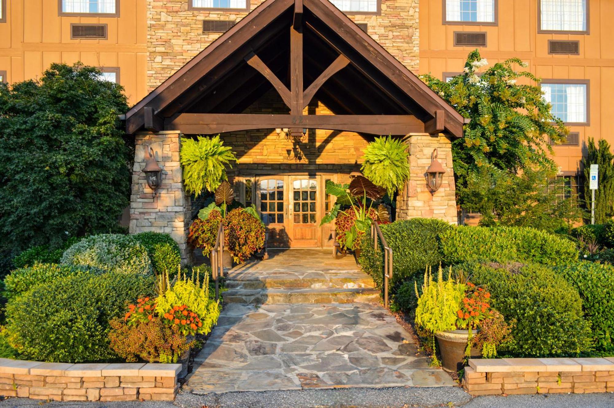 The Lodge At Flat Rock Exterior photo