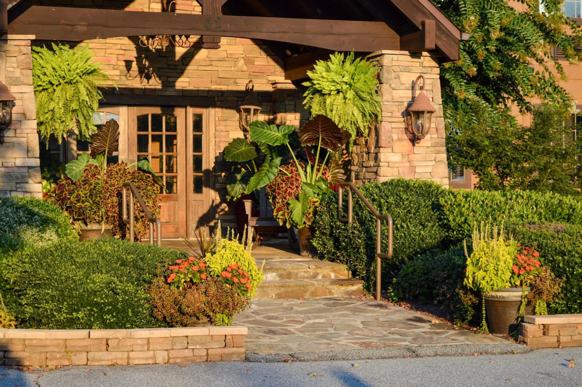 The Lodge At Flat Rock Exterior photo